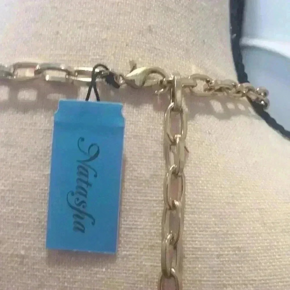 Natasha Gold Necklace - Picture 4 of 5